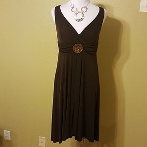 T length brown jewel design dress
